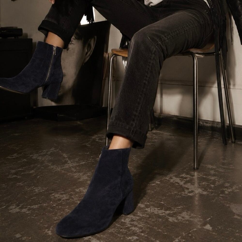 Rag & Bone Drea Navy Corduroy Block Heel Ankle Booties Indie Sleeze Size 8
